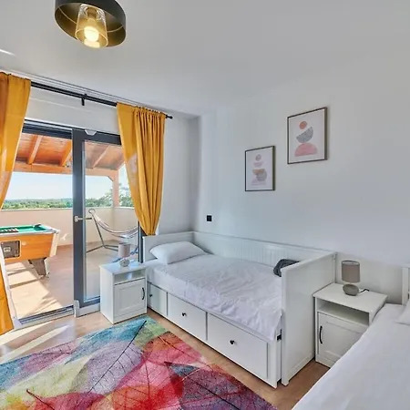 In Mar Ana With Swimming Pool Apartamento